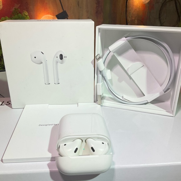 Apple Other - Apple AirPods True Wireless Bluetooth Headphones 1st Generation wm Charging Case